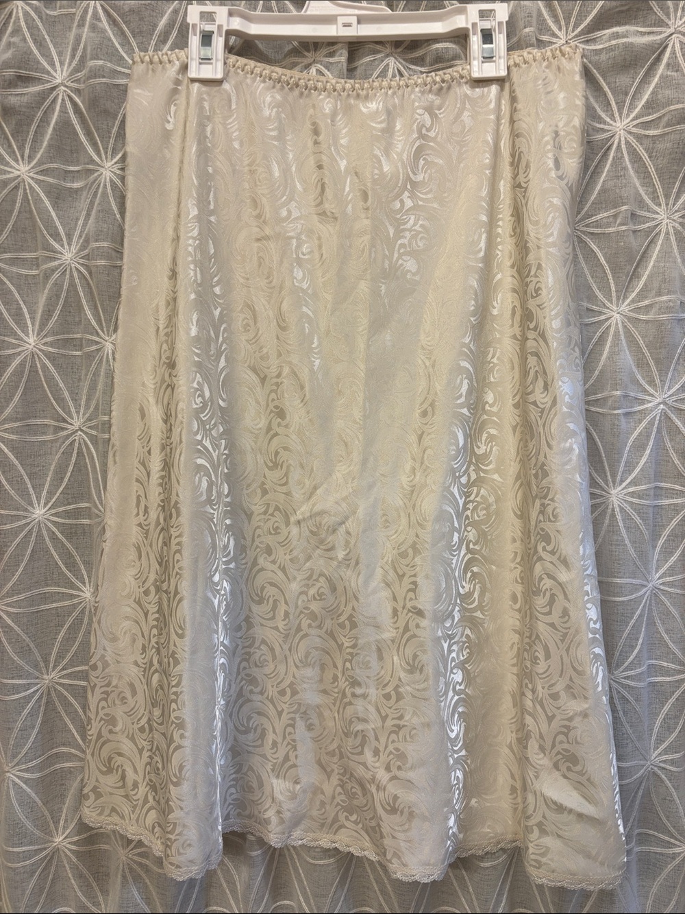 Elegant Cream Lace Slip Skirt with Floral Jacquard